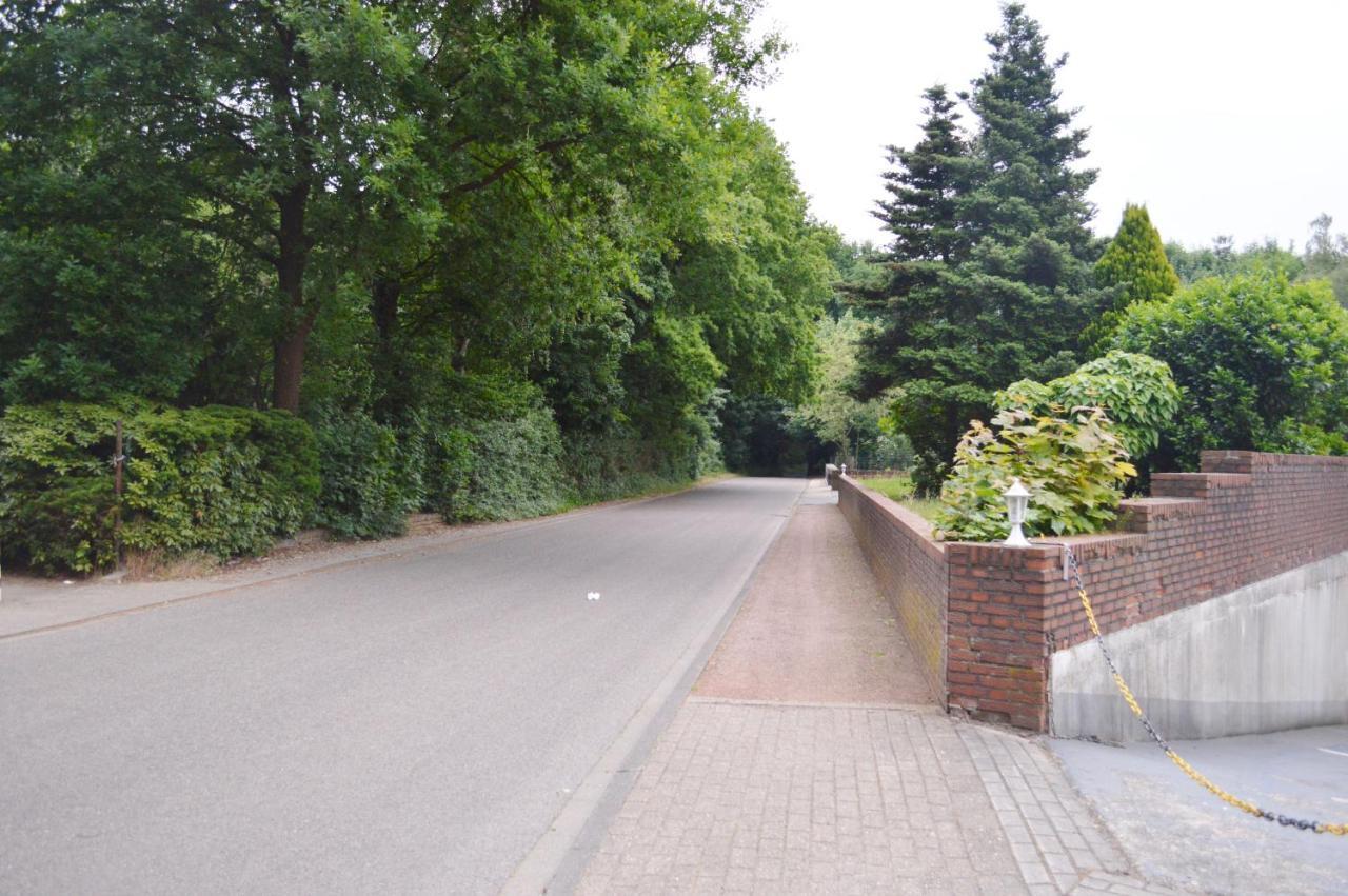 Hotel B8 Voerde Exterior photo