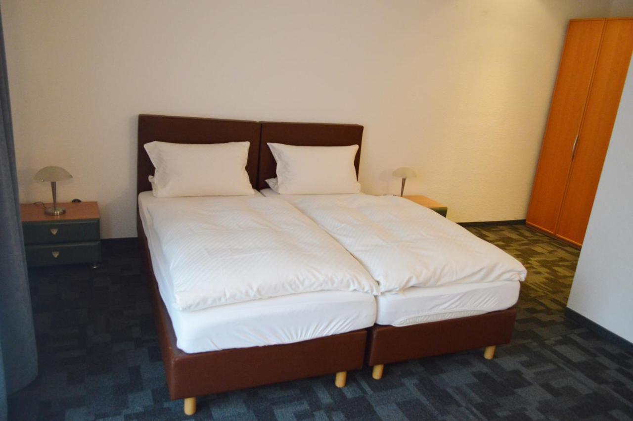 Hotel B8 Voerde Exterior photo